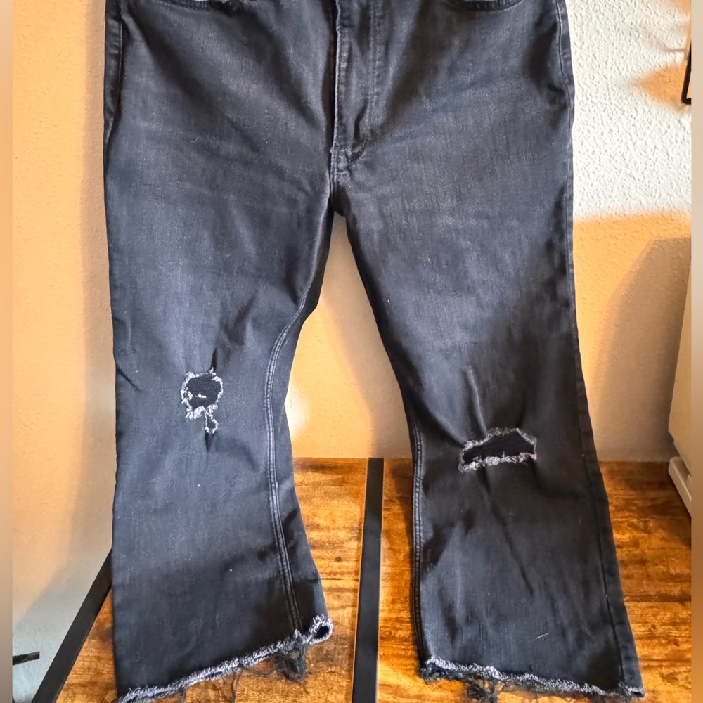 Wrangler Black Distressed Cropped Jeans